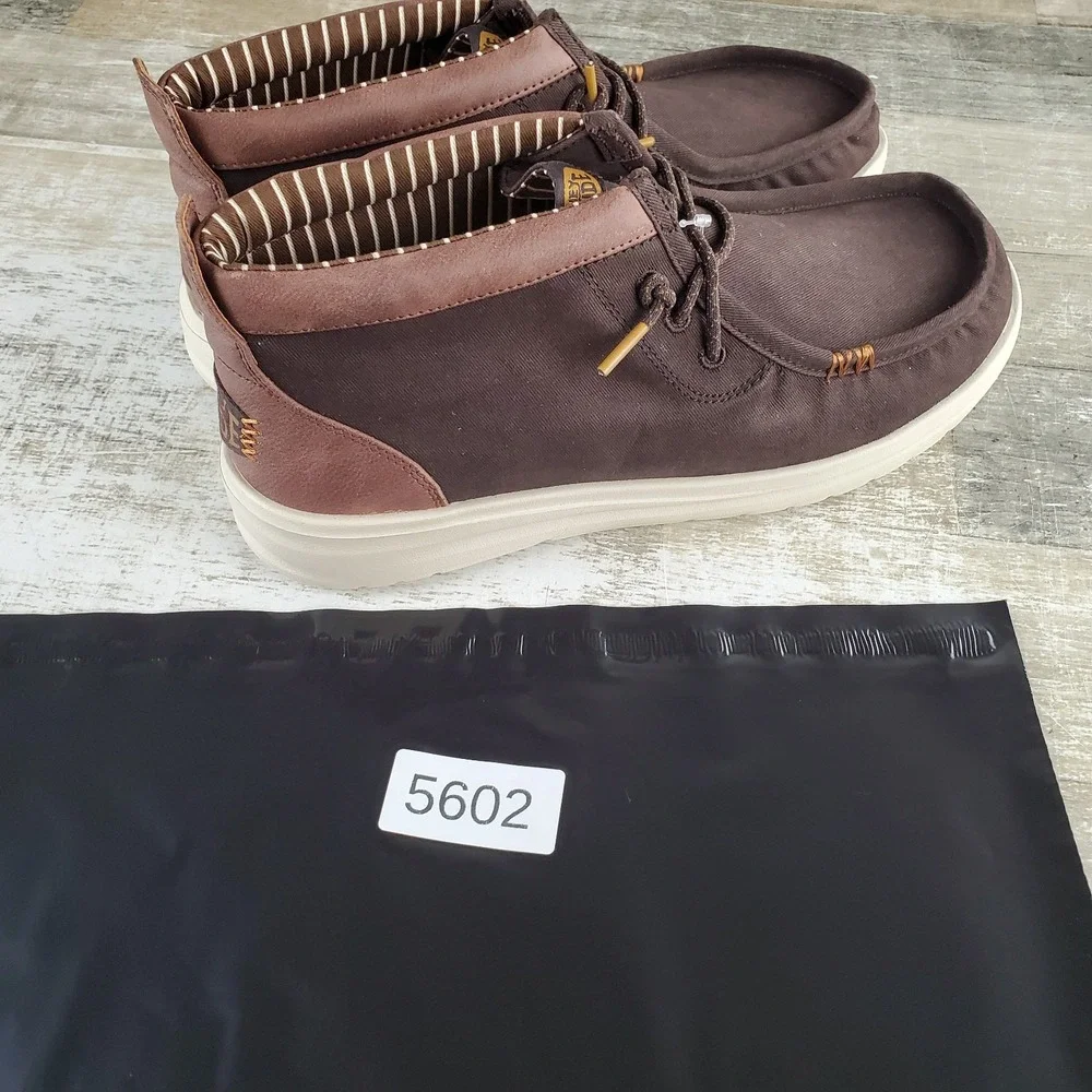 Hey Dude Wally Mid GripR Vin Classic Mens Shoes Sz 9 Mole Brown Downtown Brown